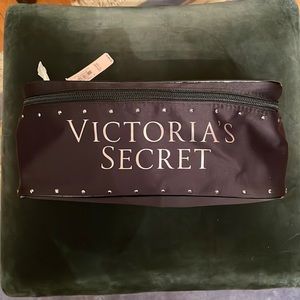 NEW VICTORIA SECRET BLACK COSMETIC CASE WITH HANDLE THREE INSIDE  POCKETS